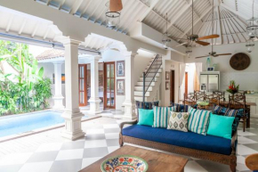  Villa Seni  Kuta
